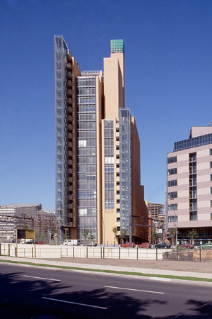 Debis tower in potsdamerrplatz